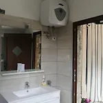 'vickovi' Mit Gemeinschaftspool By Interhome * Rakalj
