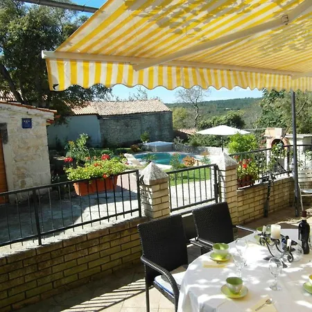 'vickovi' Mit Gemeinschaftspool By Interhome Ferienhaus *