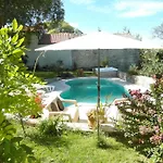 Casa de Férias 'vickovi' Mit Gemeinschaftspool By Interhome Rakalj