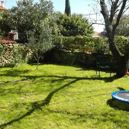 'vickovi' Mit Gemeinschaftspool By Interhome Casa de Férias Rakalj